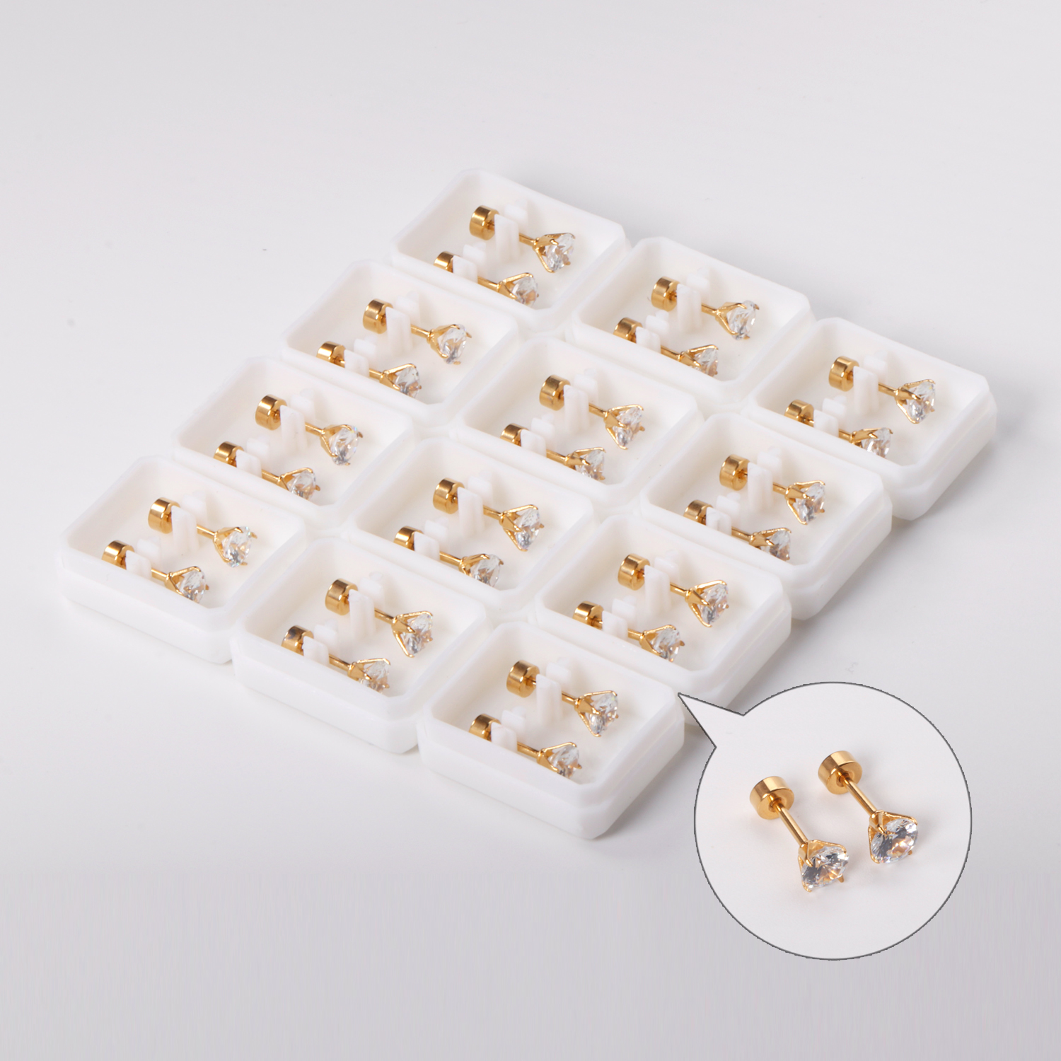 12Pair Cubic Zirconia Stud Ear - Vintage Collectibles For Sale recensie en prijs